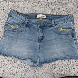 Dittos Shorts
